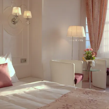 Boutique Katerina 4*
