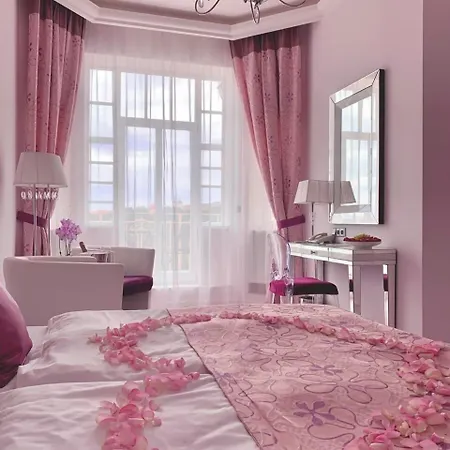 Hotel Boutique Katerina 4*